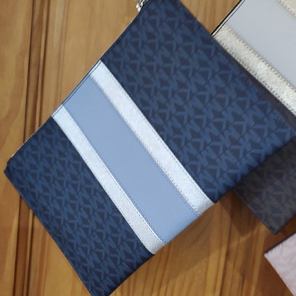 NWT Michael Kots JetSet Clutch - 3 Colors Available - Picture 6 of 10